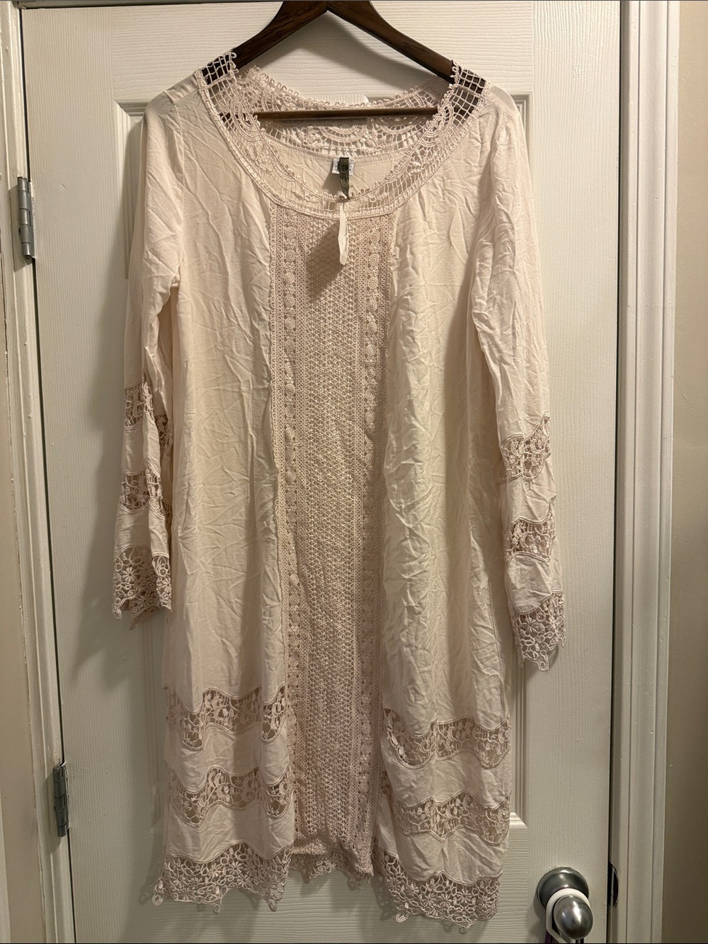 XCVI Cream Lace-Trim Long Sleeve Boho Dress